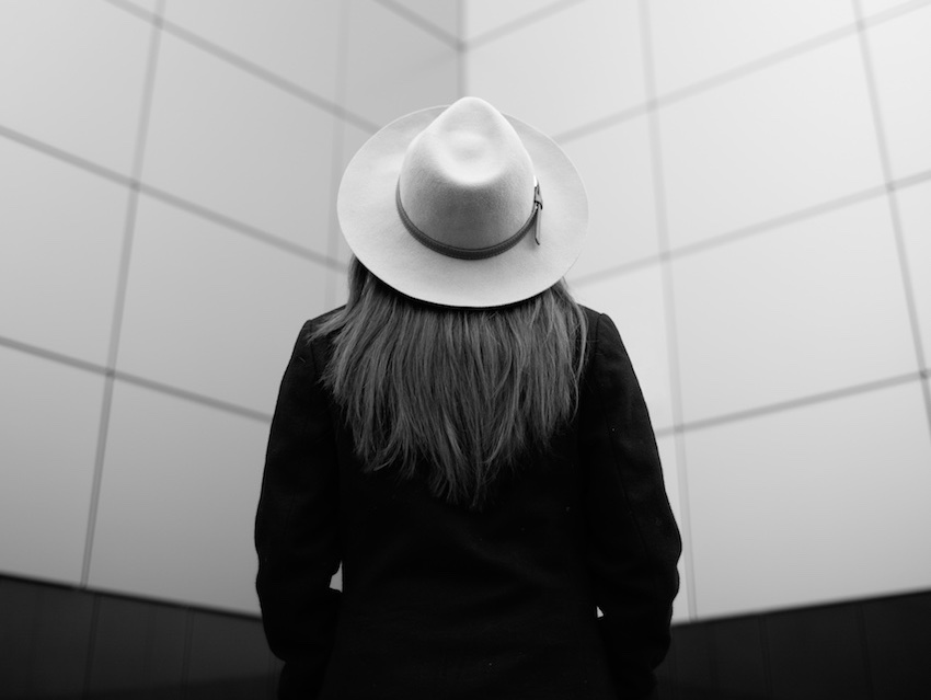 woman in white hat